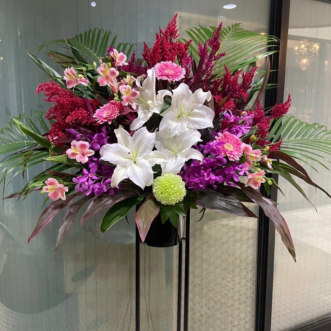 スタンド花「暖色系おまかせミックスカラースタンド1段」お祝い花