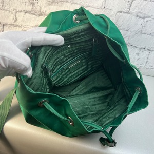 PRADA プラダ  三角ロゴ ナイロン リュック グリーン A-10014