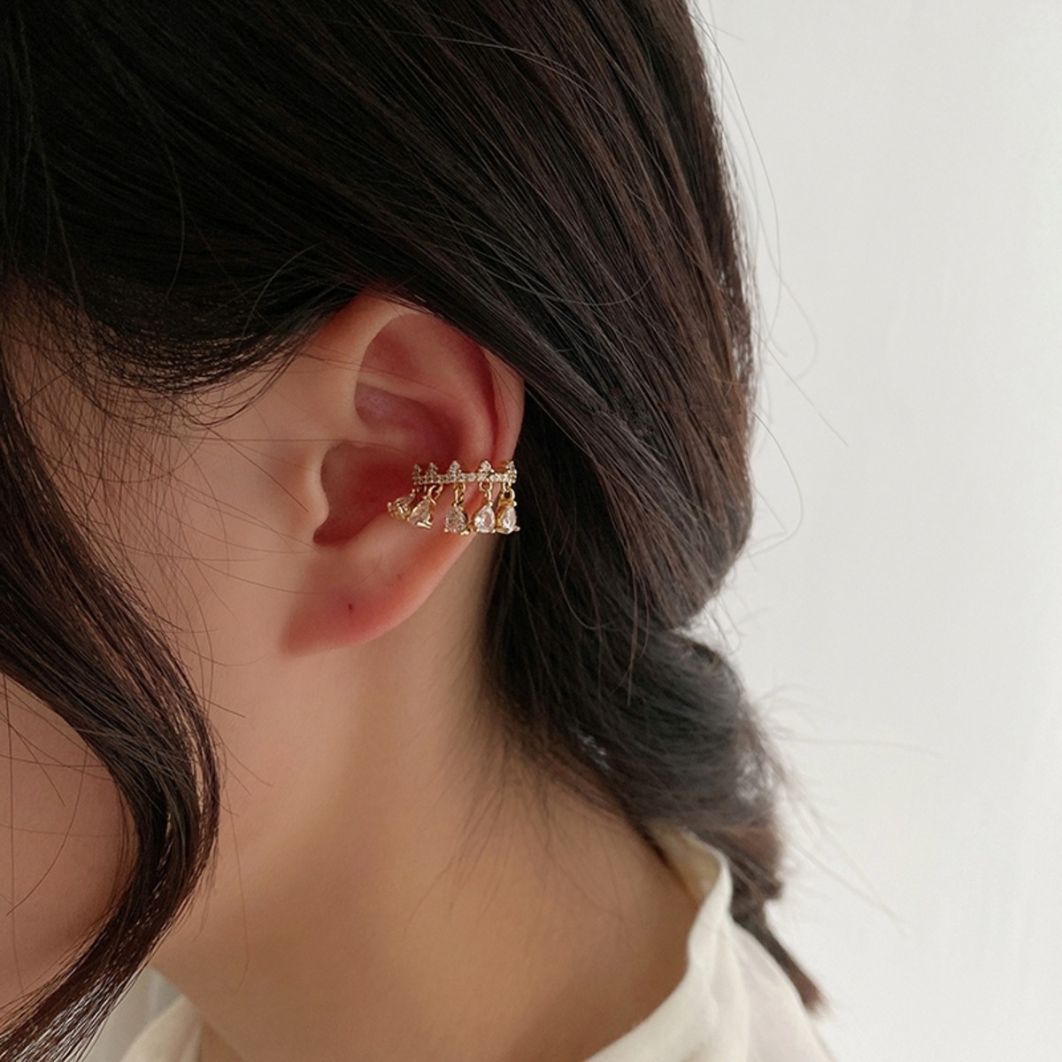 fringe stone ear cuff | colorer