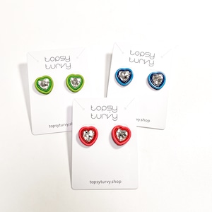 P1243 - Retro Heart Studs