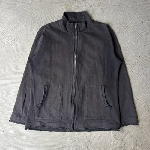 Zip-up sweat shirt
