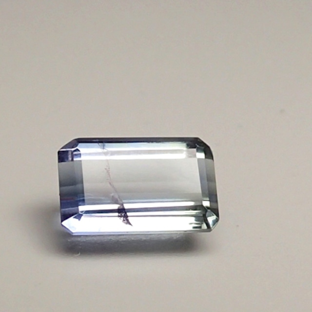 V743 タンザナイト　1.64ct