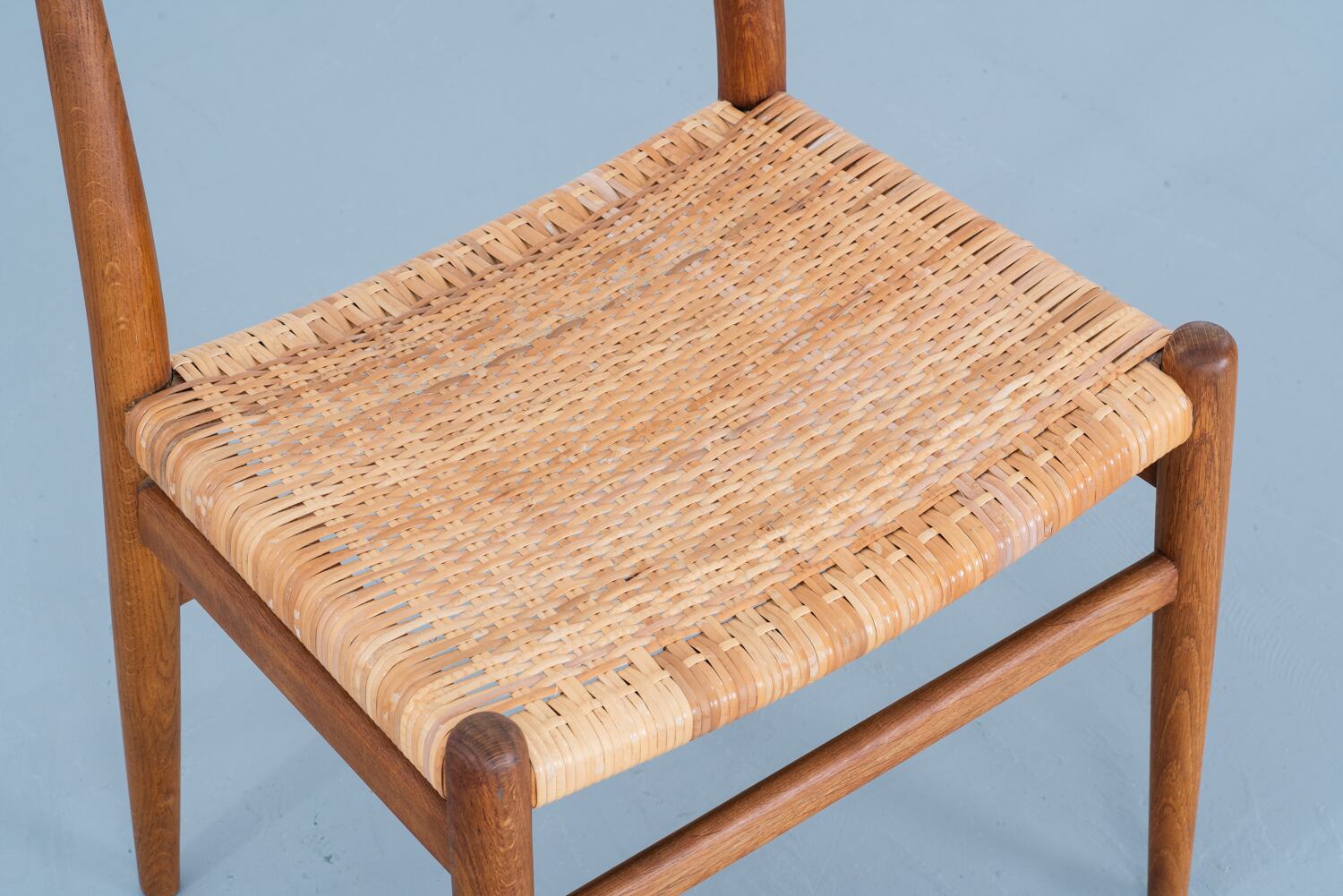 Hans J Wegner | W2 dining chair | kaikki gallery | 北欧