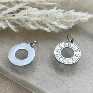 ステンレス製月の満ち欠けサークルムーンチャーム/月/パーツ/ネックレス