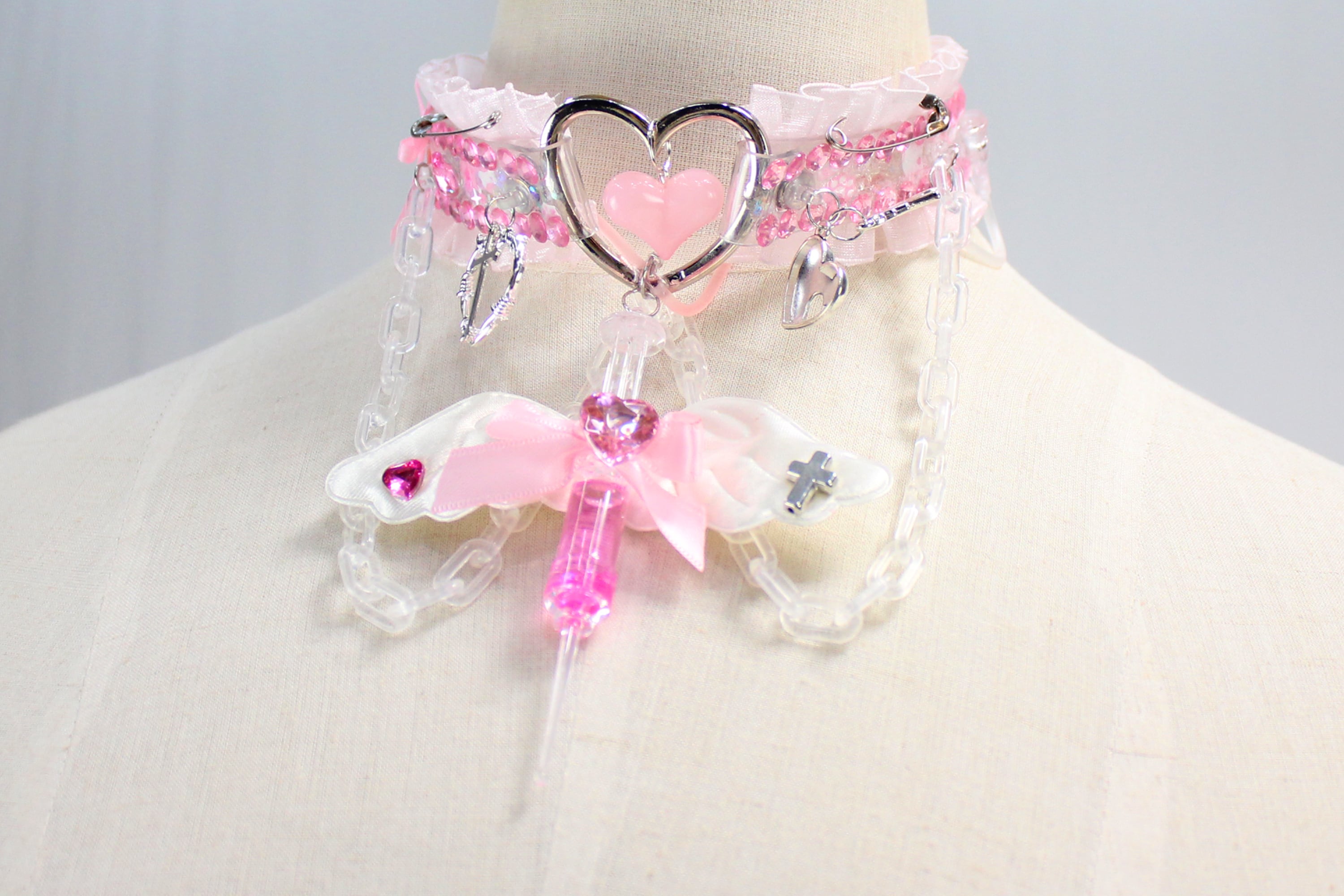 撮影用アイテム エンジェル ゆめかわ フリルレース 注射器 天使の