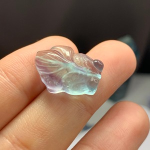 3貫通穴・金魚さんフローライトビーズ