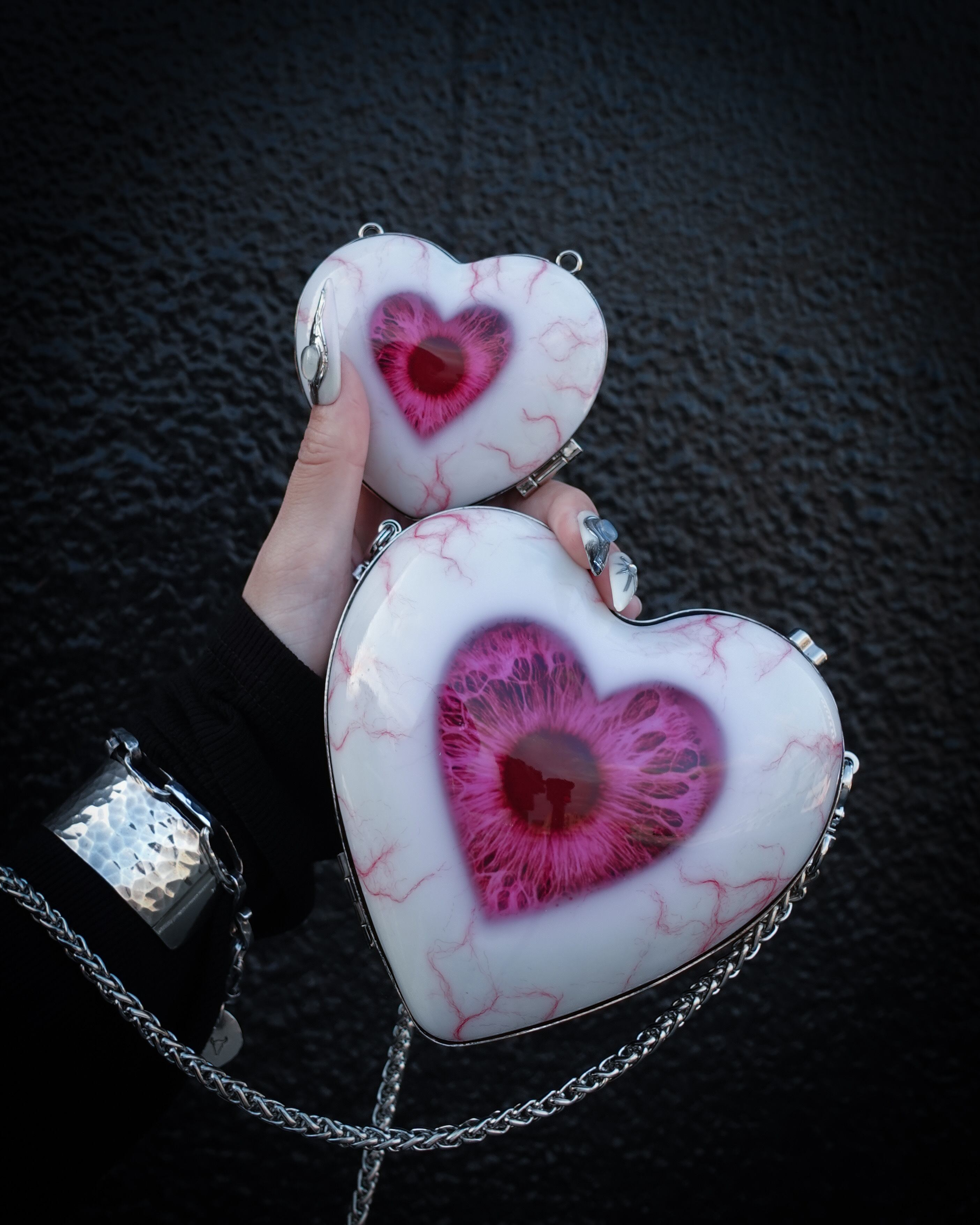 Heart Eye Bag | MALICIOUS.X