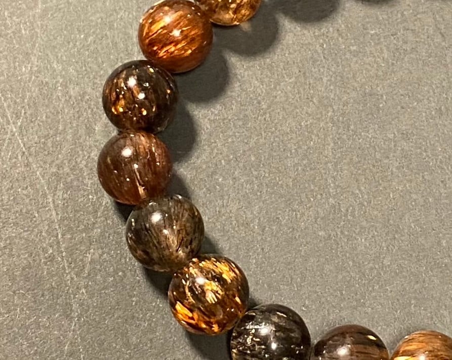 ブラウンブラックルチルクォーツ【透明度・キラキラ・多針・上級・希少