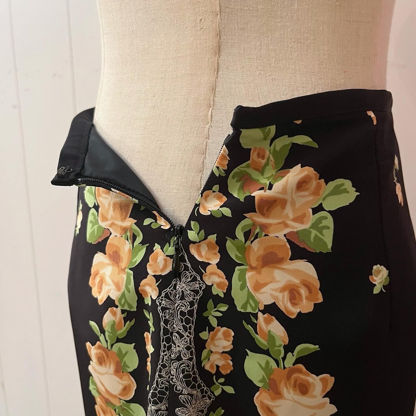 orange rose scarf box skirt