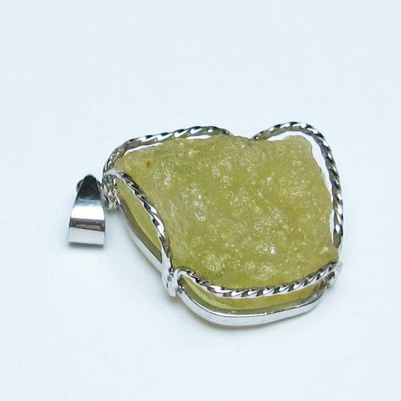 リビアングラス ペンダント 一点物 おまかせ便 112-13892