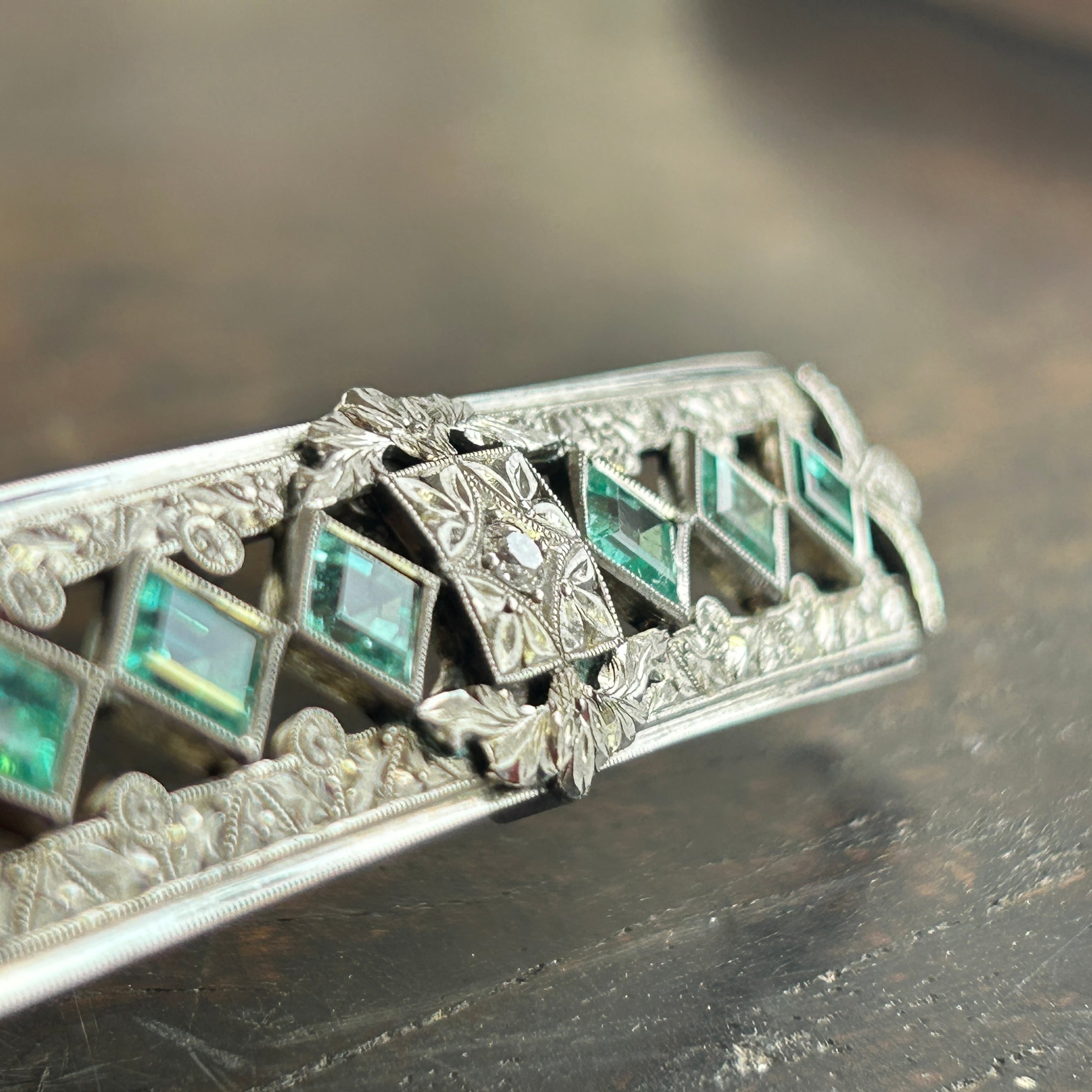 アンティーク　SPNに天然エメラルド.ダイヤの帯留め