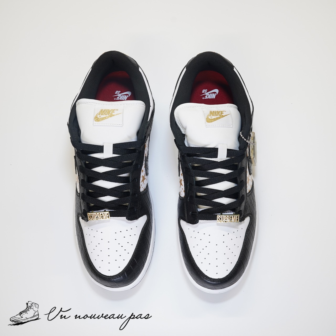 Nike SB Dunk Low Supreme "Stars Black" (2021)