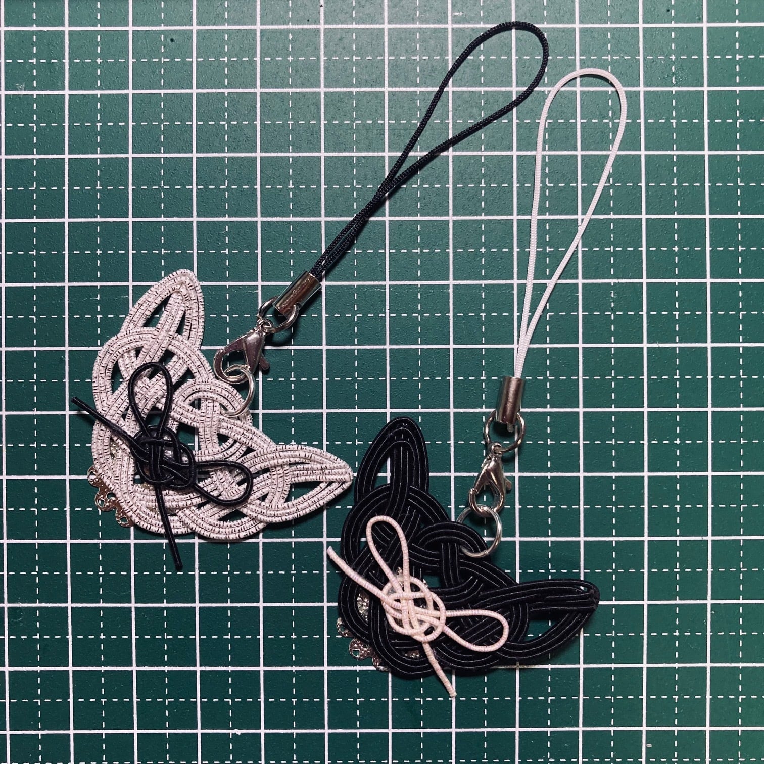 キミといるよ ネコの水引ストラップ | coa's mono