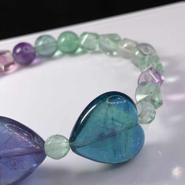 フローライトハート♡デザインブレスレット