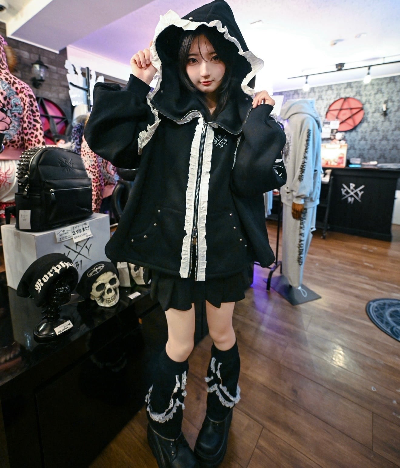 【美品】kryclothing 「BABUPK 2」パーカー 黒×ブラックフリル ケモミミ染めボロパーカー2」 | KRY clothing