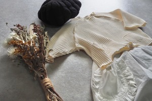 【anggo】クロッフルカットソー  (cream)80〜120cm【230903an】