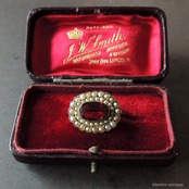 英国アンティークジュエリーケース J. W. Smith レッドベルベット