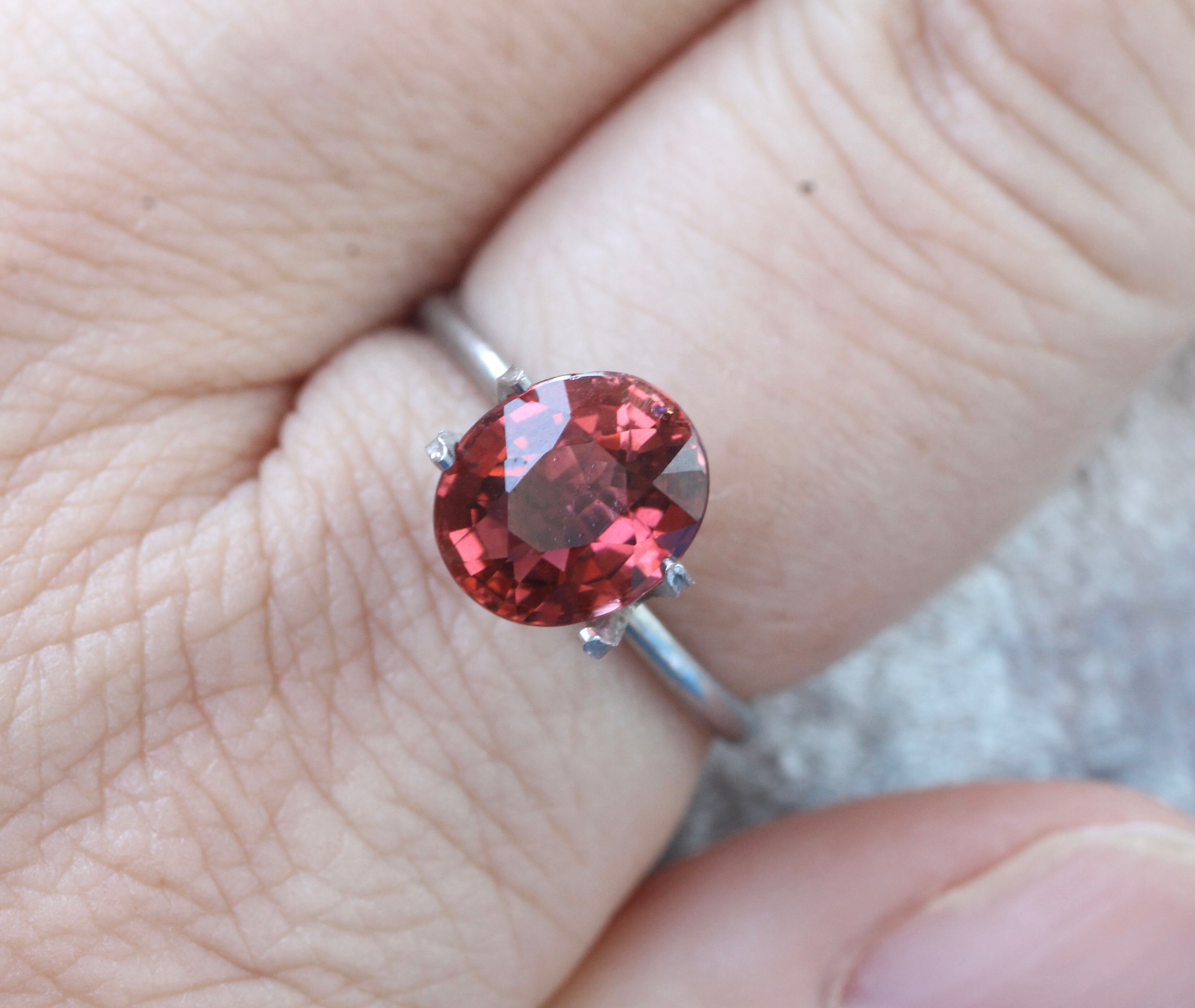 癒しのオルゴナイト❤️ミルキークンツァイト＋レッドコーラル＋ピンクトルマリンの♡ 癒しのオルゴナイト❤️ミルキークンツァイト＋レッドコーラル＋ピンク