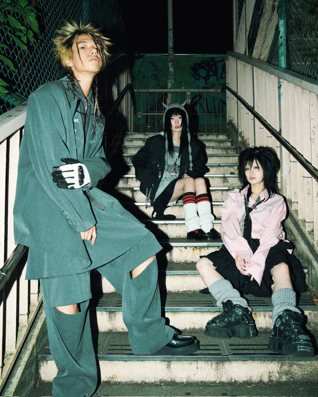 スリットレイヤードスラックス　BLACK