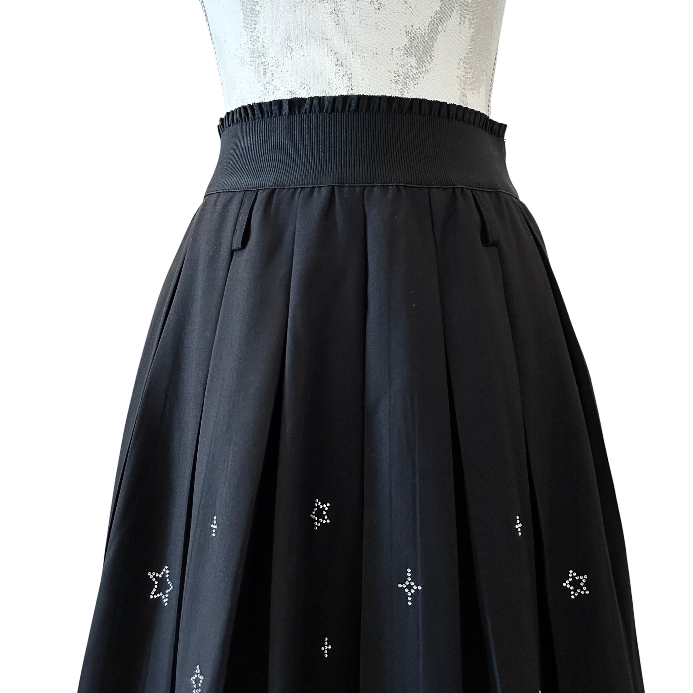 フリルレイヤードグリッタースカート　BLACK