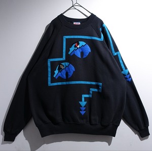 90s "Hanes" Black Motif & Arrow Felt Desgin Sweat