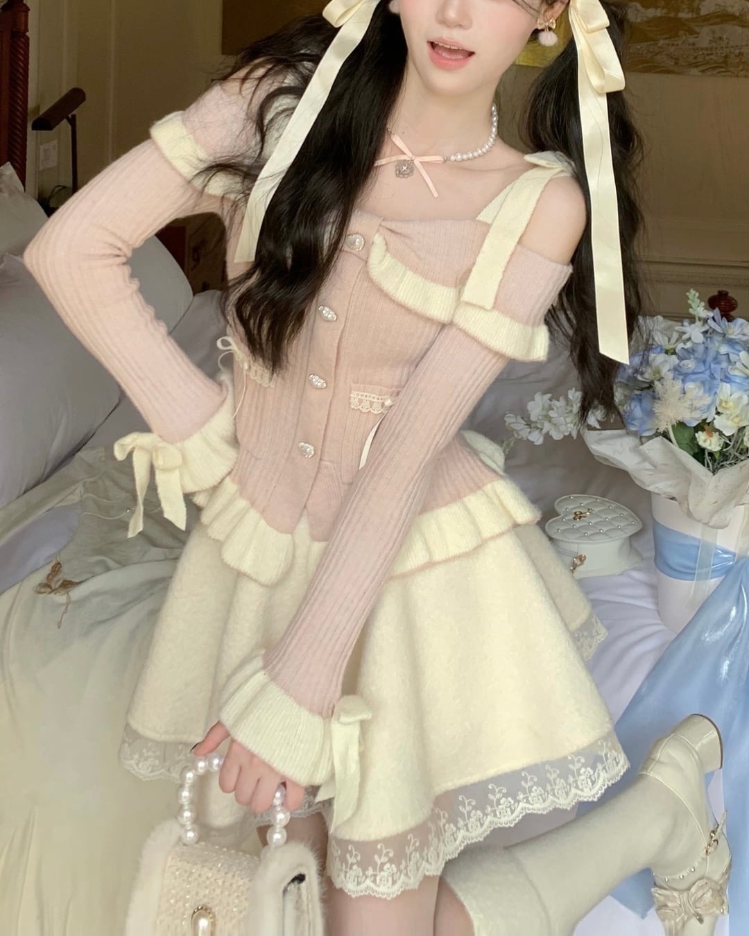 スウィートピンクリボンストラップニットトップス 25W08237