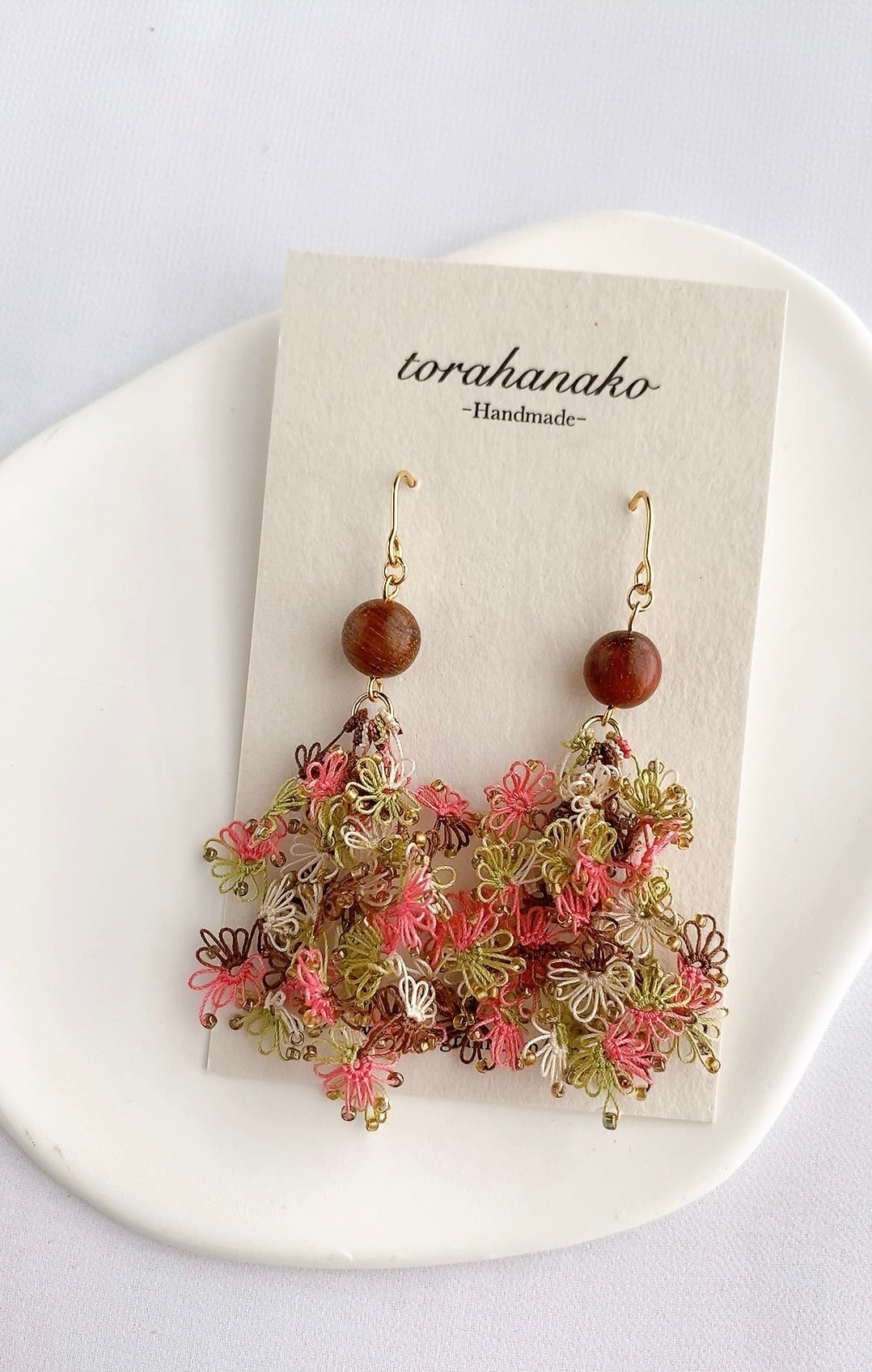 チョコレートカラー カラフルタティングレース ピアス イヤリング | Pay ID