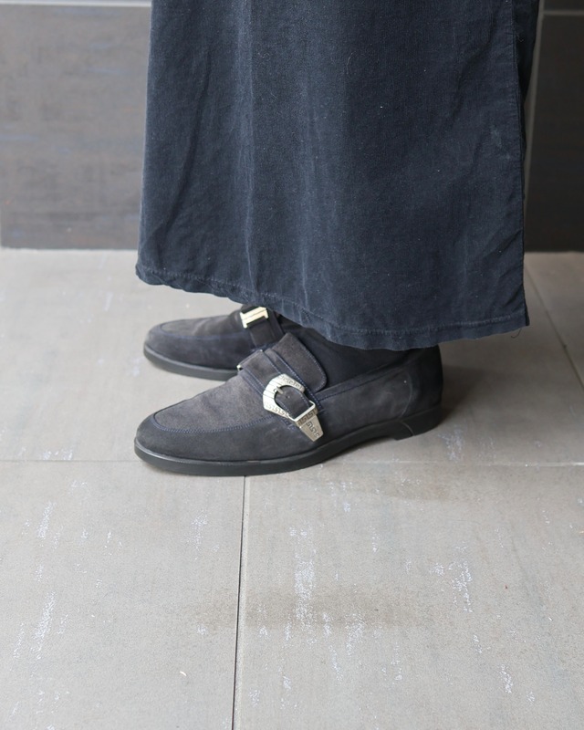 【GIANNI VERSACE】Buckle-detailed suede loafers