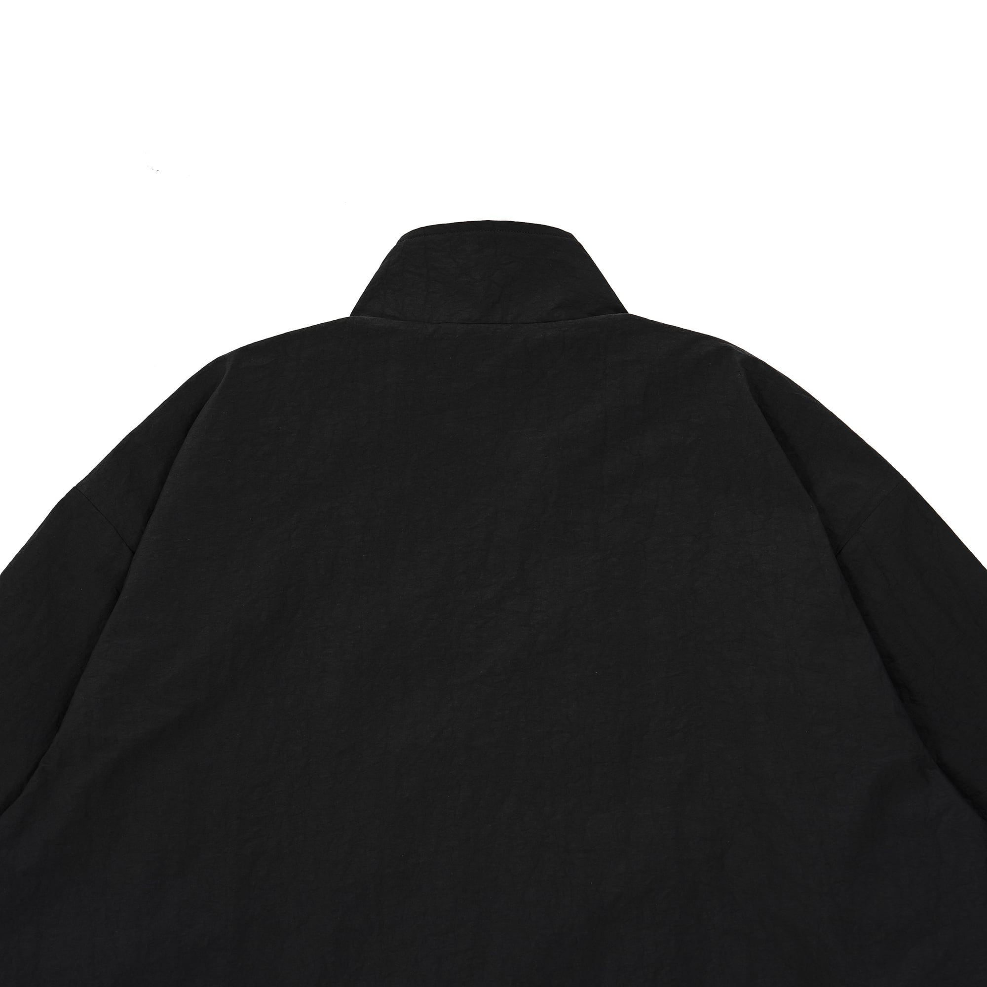 Recycled Nylon Water-repellent Zip-up Jacket (Black) | OVY
