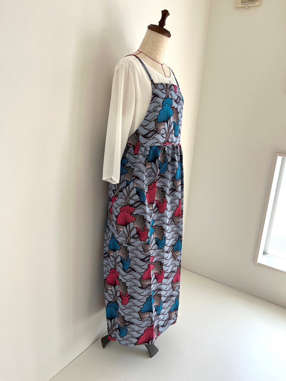 アフリカ布のナチュラルエプロン 銀杏リーフ/グレー | lalaproducts