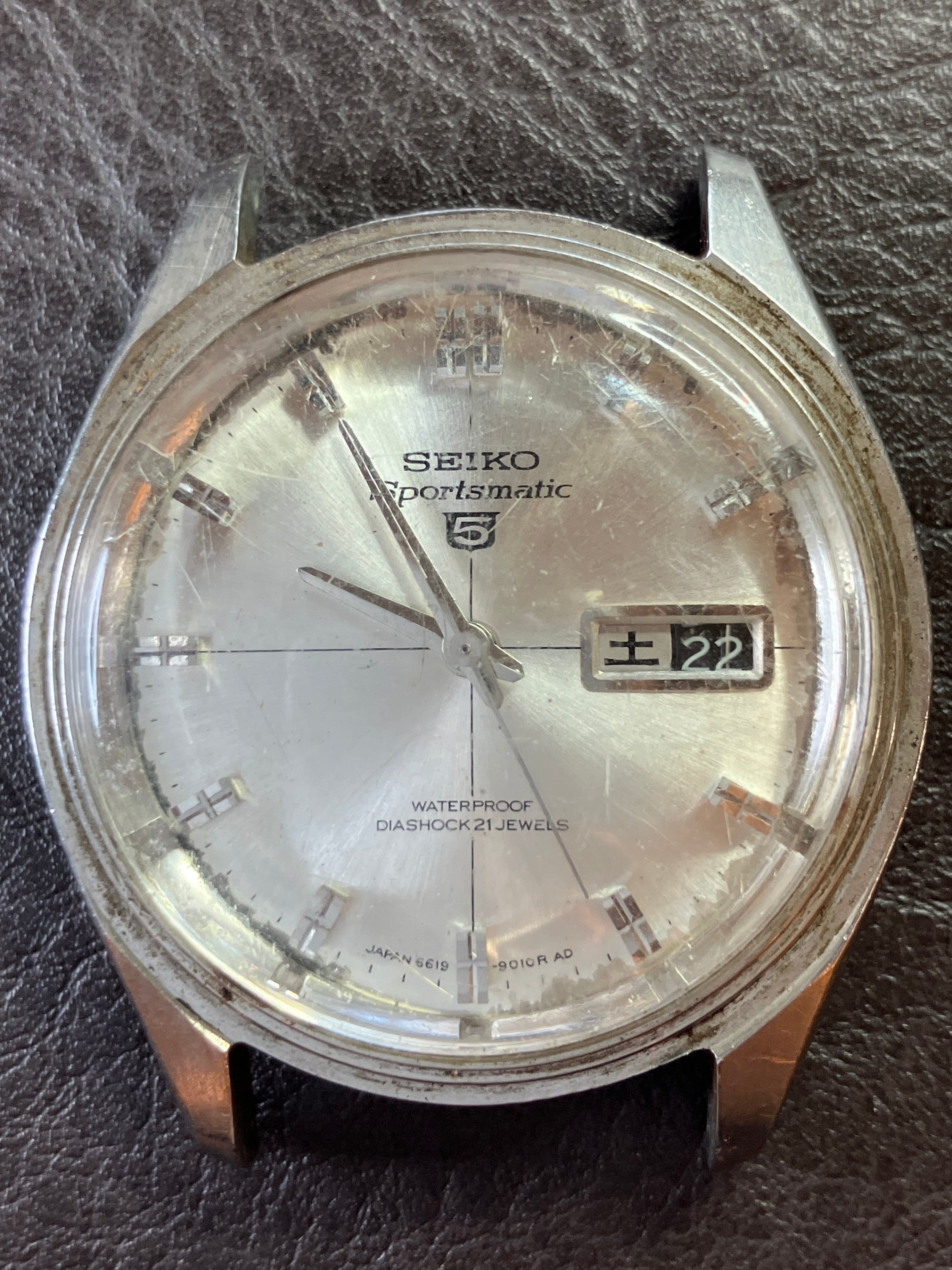 1966年11月製】SEIKO 5 Sportsmatic 6619-8190／自動巻き 正四角形銀