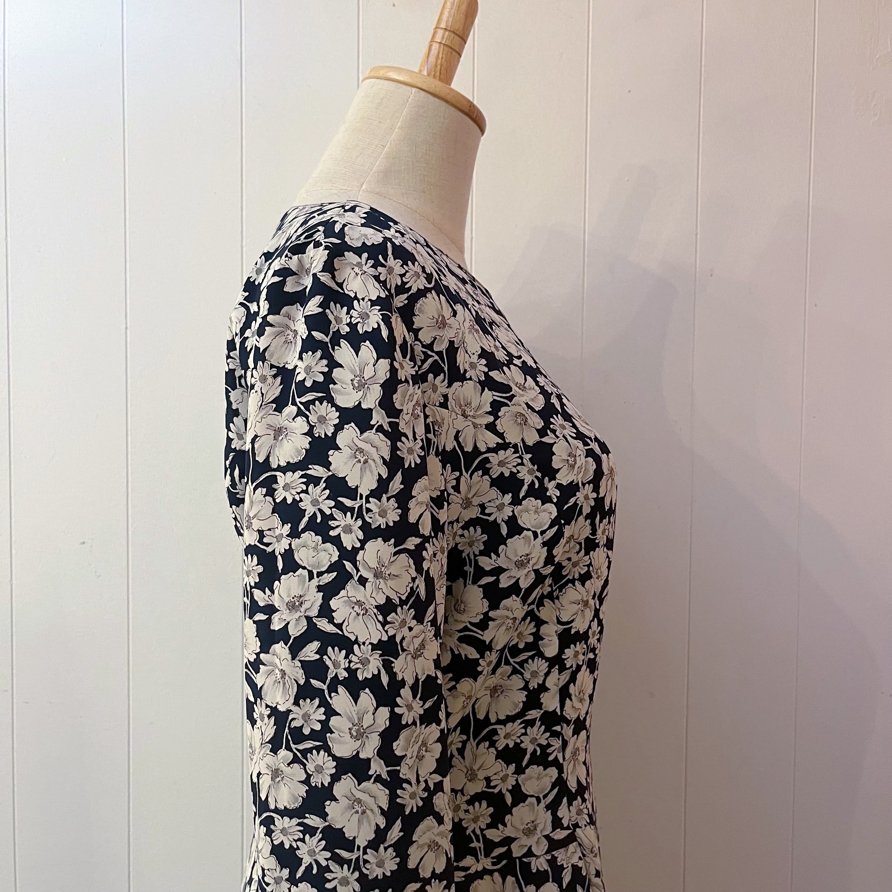 white flower navy flare one-piece