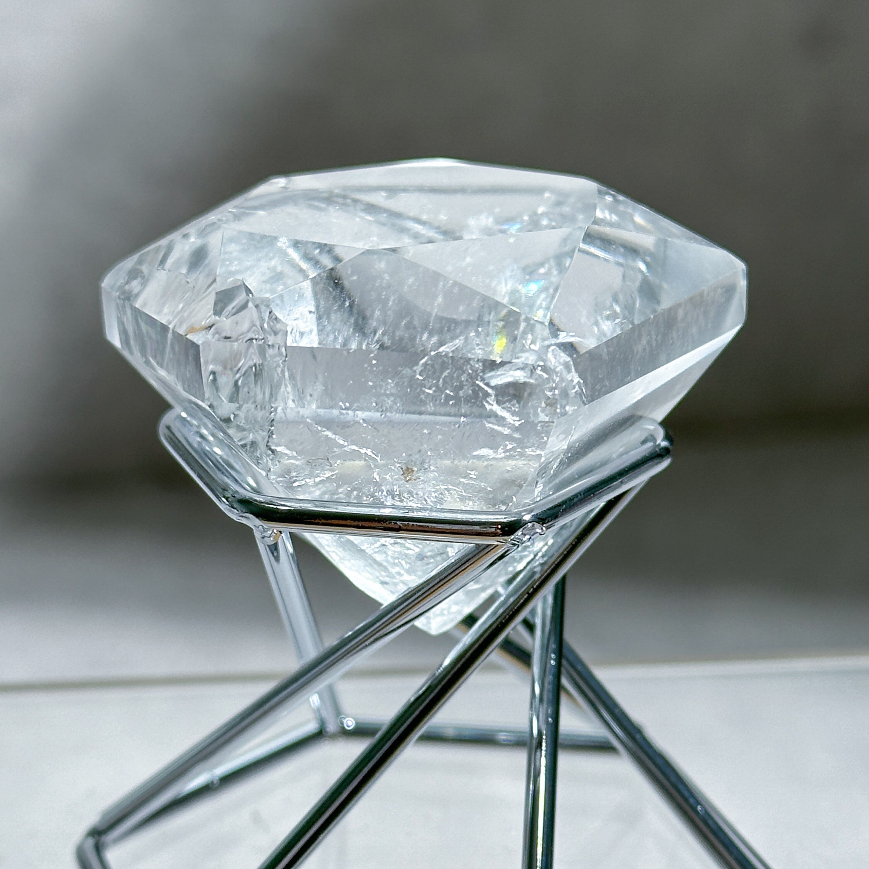 ブラジル・ミナスジェライス産 クリアクォーツ 水晶 タワー 高品質 虹入り