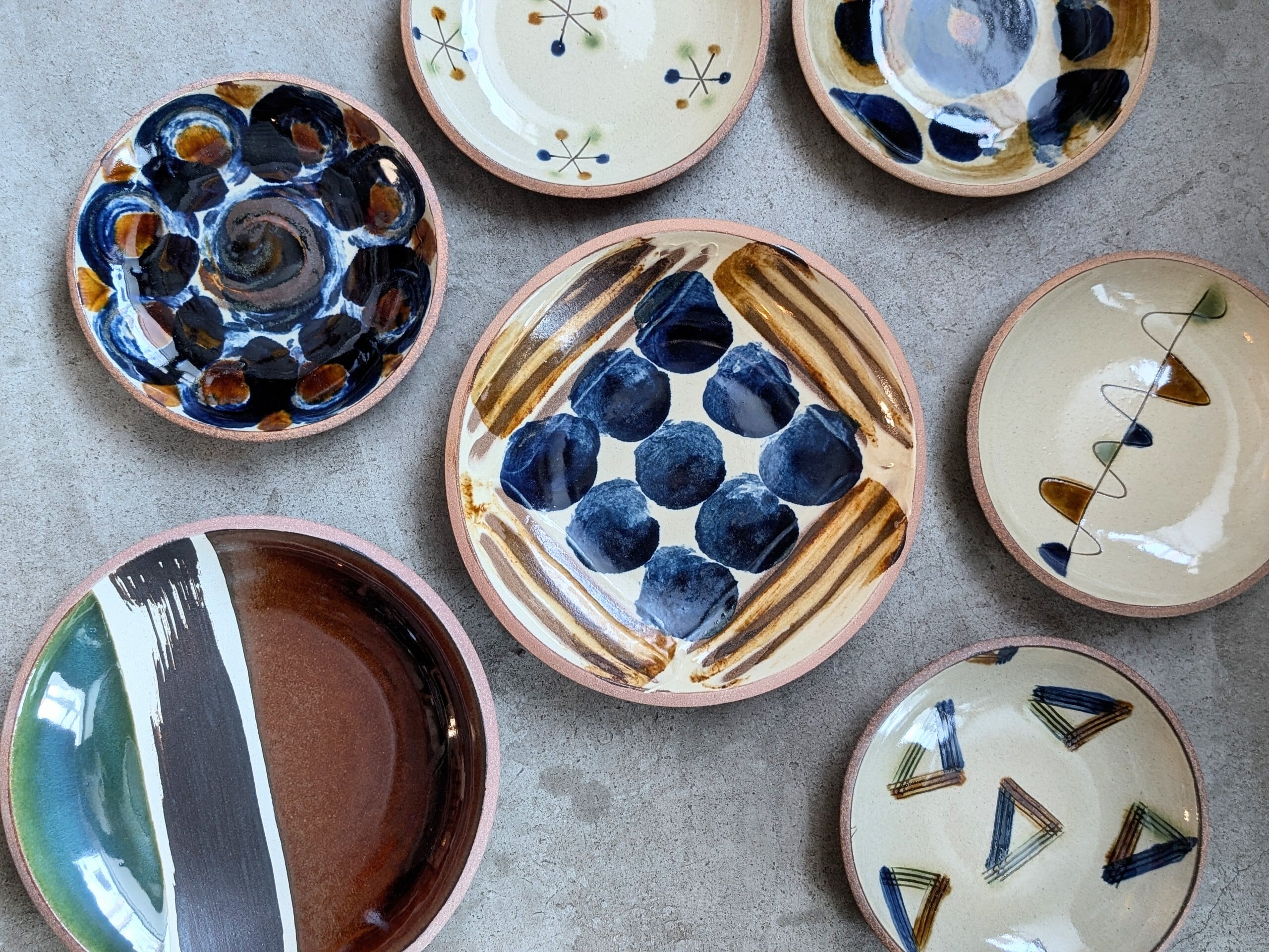 やちむん ちゃんぷるー皿・小 ／ ツブツブ | 一翠窯 | inoya | Basic