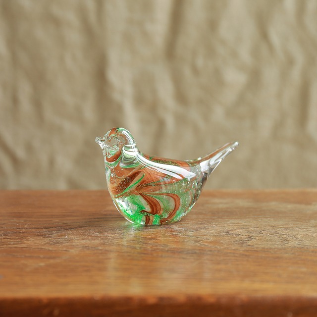 幻想的な模様の、ガラスの鳥 2