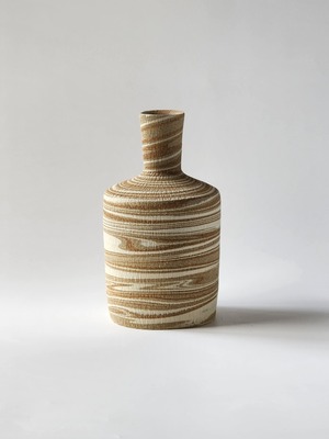 Form 02 — Red & White Neriage vessel