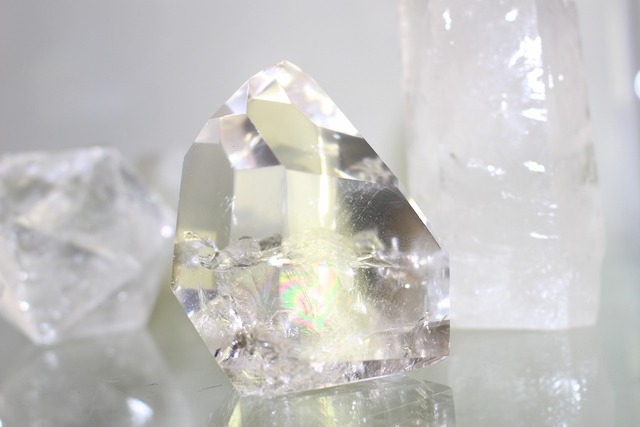 ハートの虹入り✨レムリアン水晶ポイント