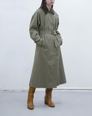 1970-80s Burberry - iridescent one piece sleeves coat w/detachable woolen collar