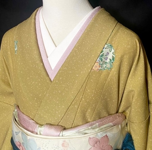 ⭐️美品 ⭐️着物 襦袢 洗える（雪輪に桜文の小紋〉洗える着物 飛び柄 
