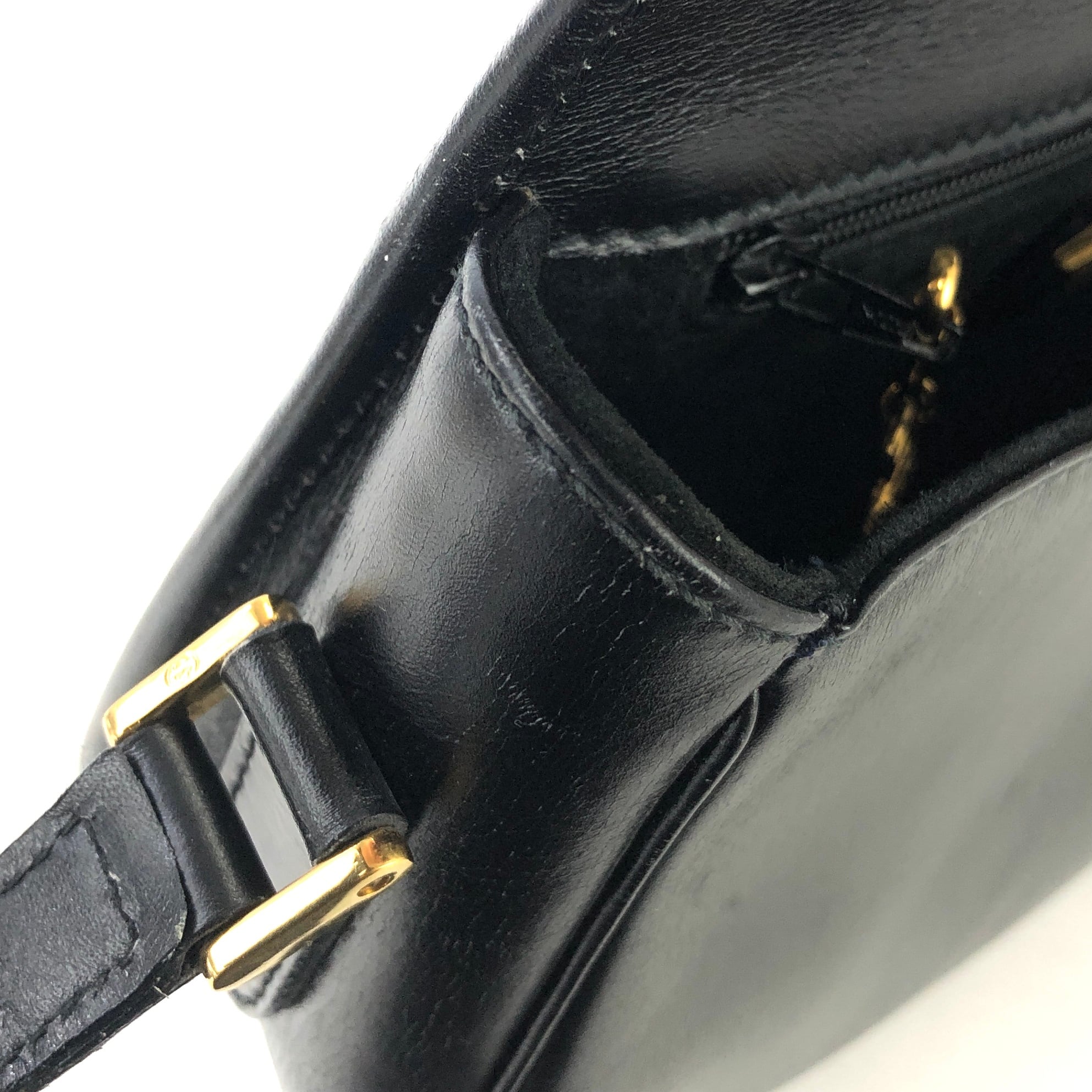 GUCCI グッチ GG型押し レザー ラウンド クロスボディ ショルダー