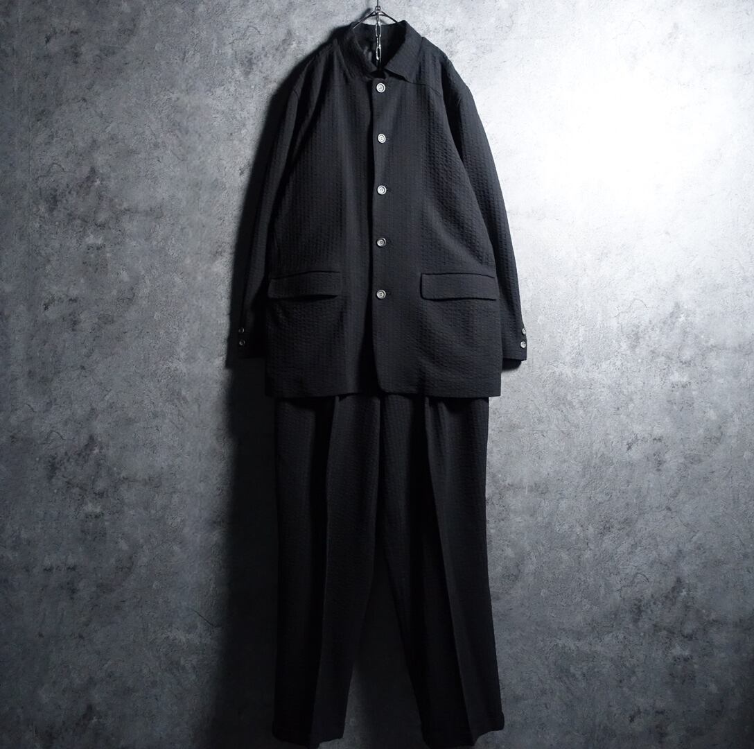 Black Deformed Woven Design Set Up