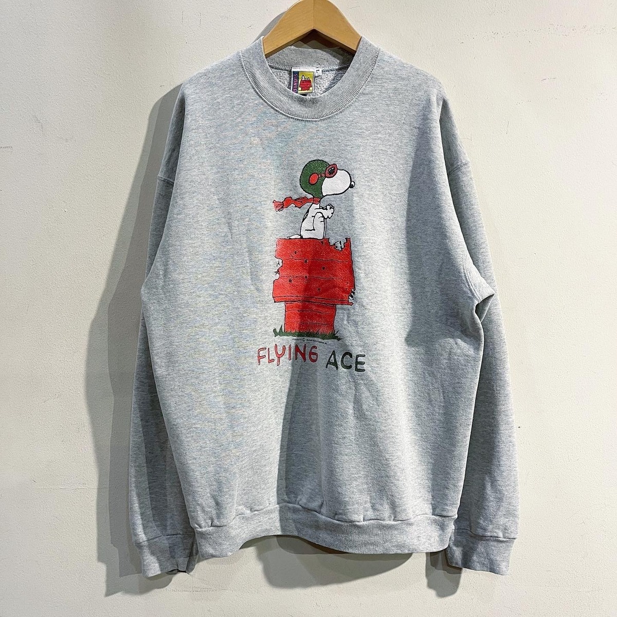 ONOMATO! Sweat-shirt Femme Snoopy Cradle To Cradle - Collection Éco-Responsable