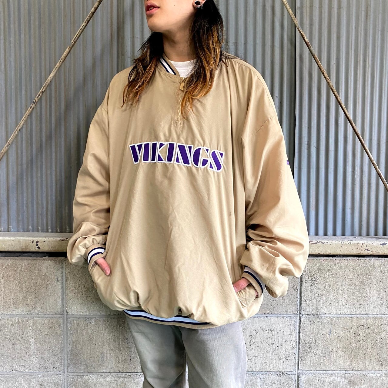 プルオーバー　NFL VIKINGS リーボック　2XL ナイロンジャケット