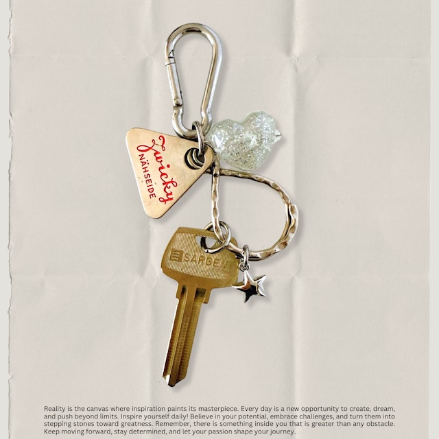 VINTAGE CHARM SOLO KEYCHARM_03