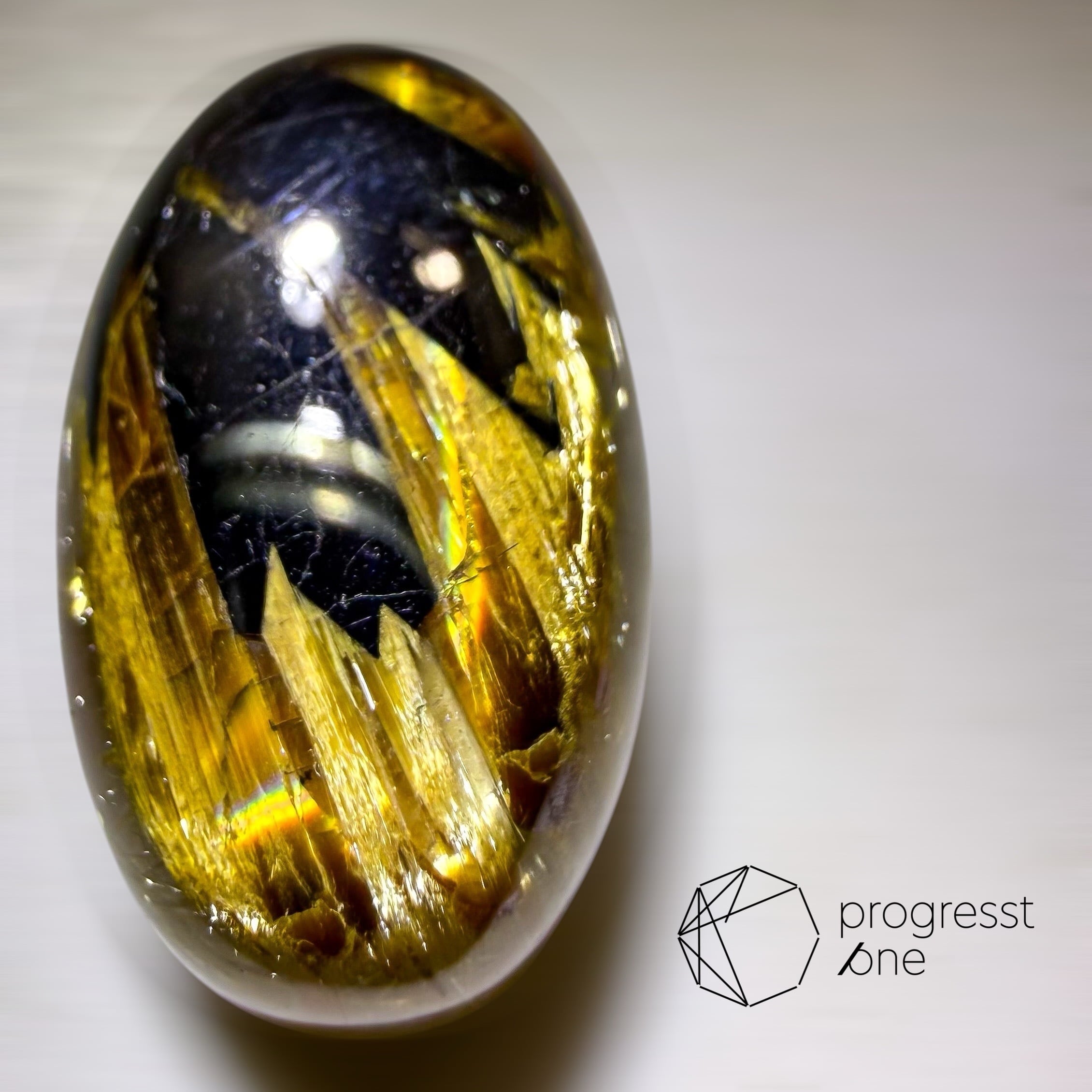 ヘマタイトインルチルクォーツ13.92ct | progresstone