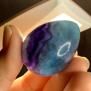 T11.パープル×ブルーグリーングラデーションフローライトたまご