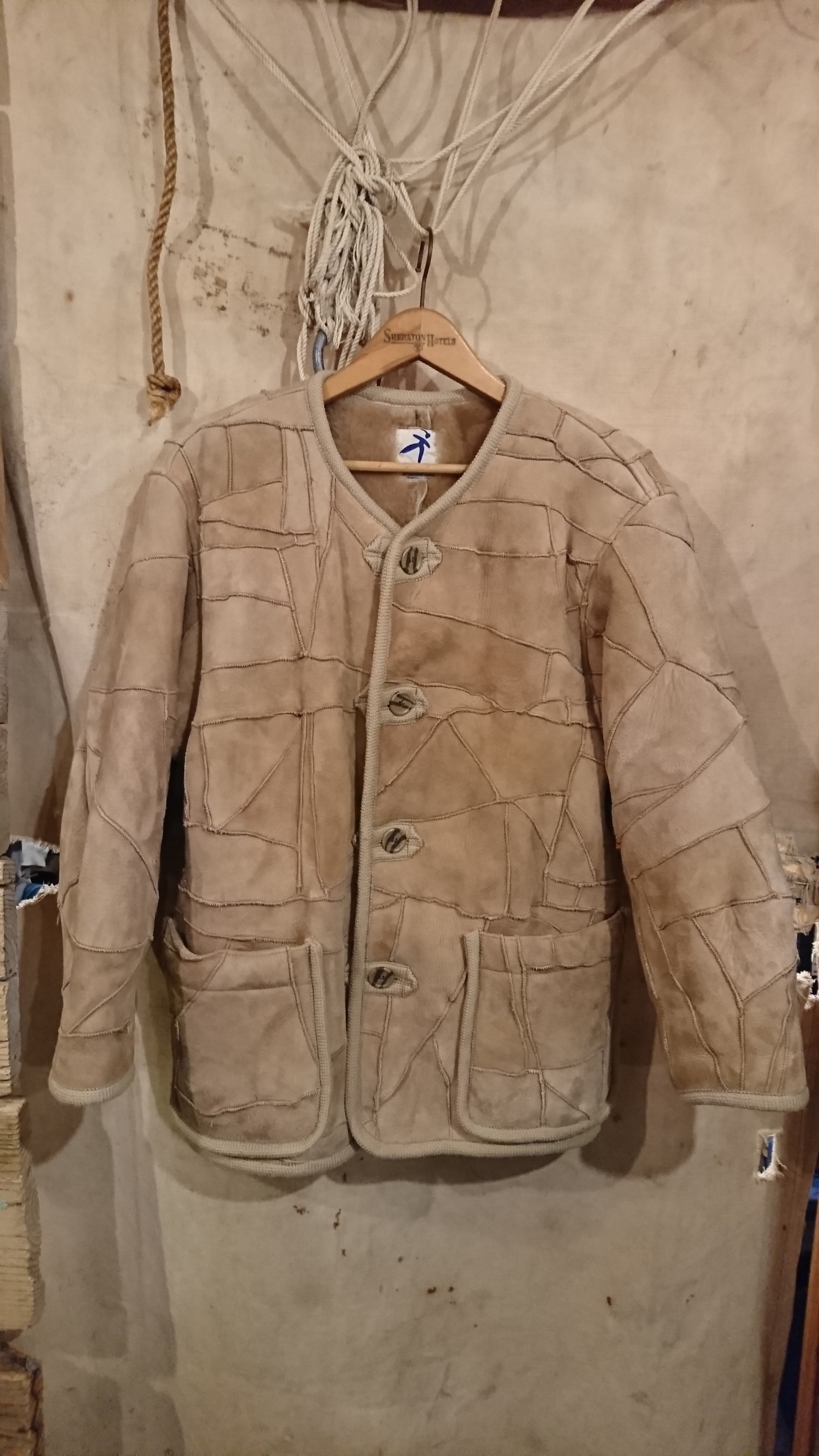 HAI sporting gear/80s boa  jacket