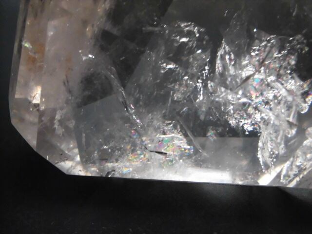 ずっしり約1.6kg 【送料無料】【高品質】ブラジル産多面カット水晶