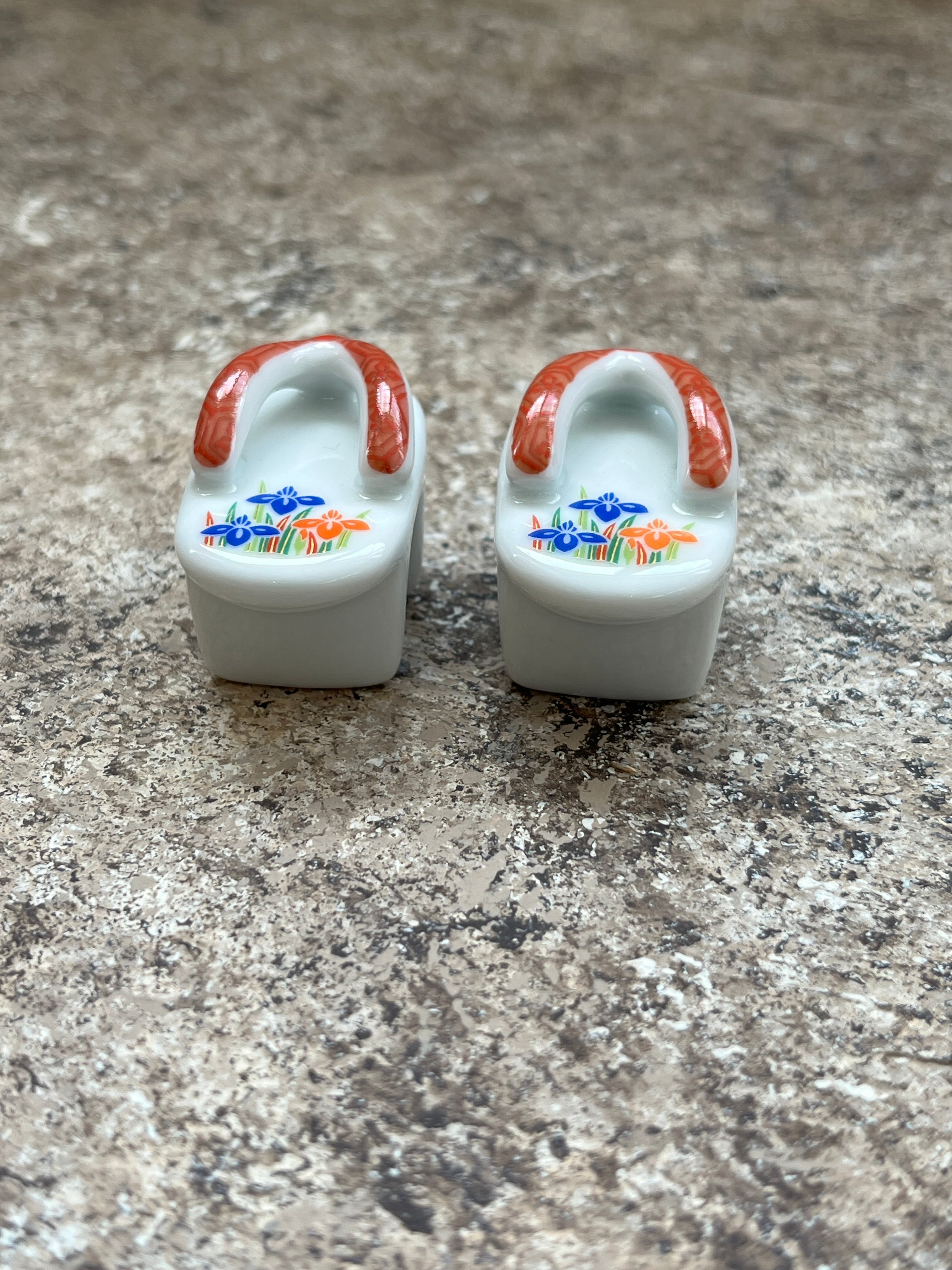 有田焼招福ミニ下駄あやめ、桜、椿 | 和光カタヤマ