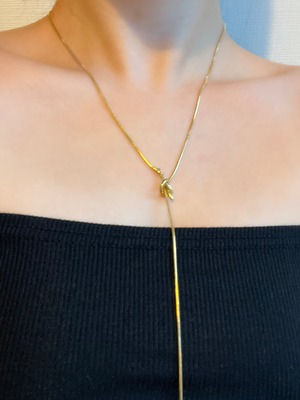 Knot long necklace